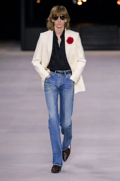 Look 36